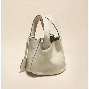 China’s high quality shoulder bag, fashion handbag price concessions