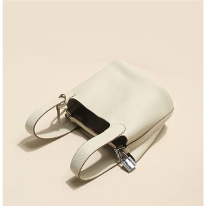 China’s high quality shoulder bag, fashion handbag price concessions