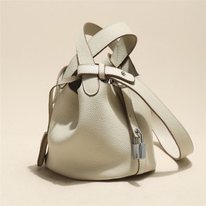 China’s high quality shoulder bag, fashion handbag price concessions