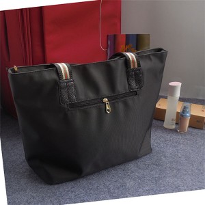 China’s high quality shoulder bag, fashion handbag price concessions