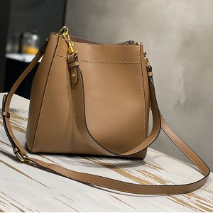 Best Price on China High Quality backpacks, fashion bags